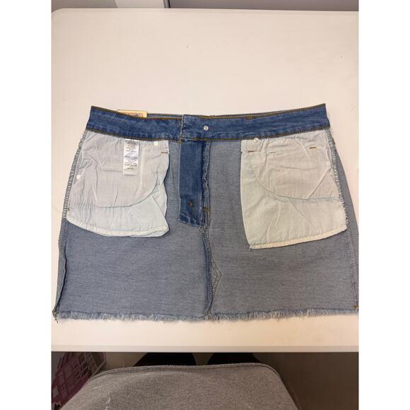 RISE Stretchy Denim Mini Skirt - Size L - Light Indigo - Picture 8 of 9